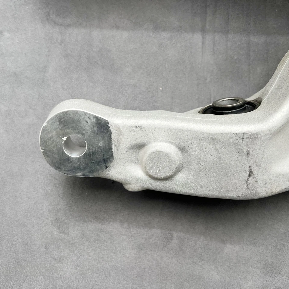 Brazo de control inferior derecho de rótula del lado del conductor delantero para HYUNDAI AZERA 2006-2011 Foto 3 de 4