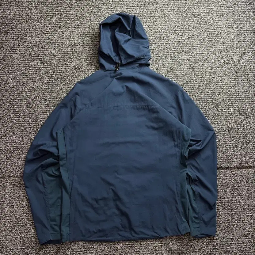 Arc'teryx Atom SL Navy Hoodie Jacket, Size S-M, Used thumbnail 5