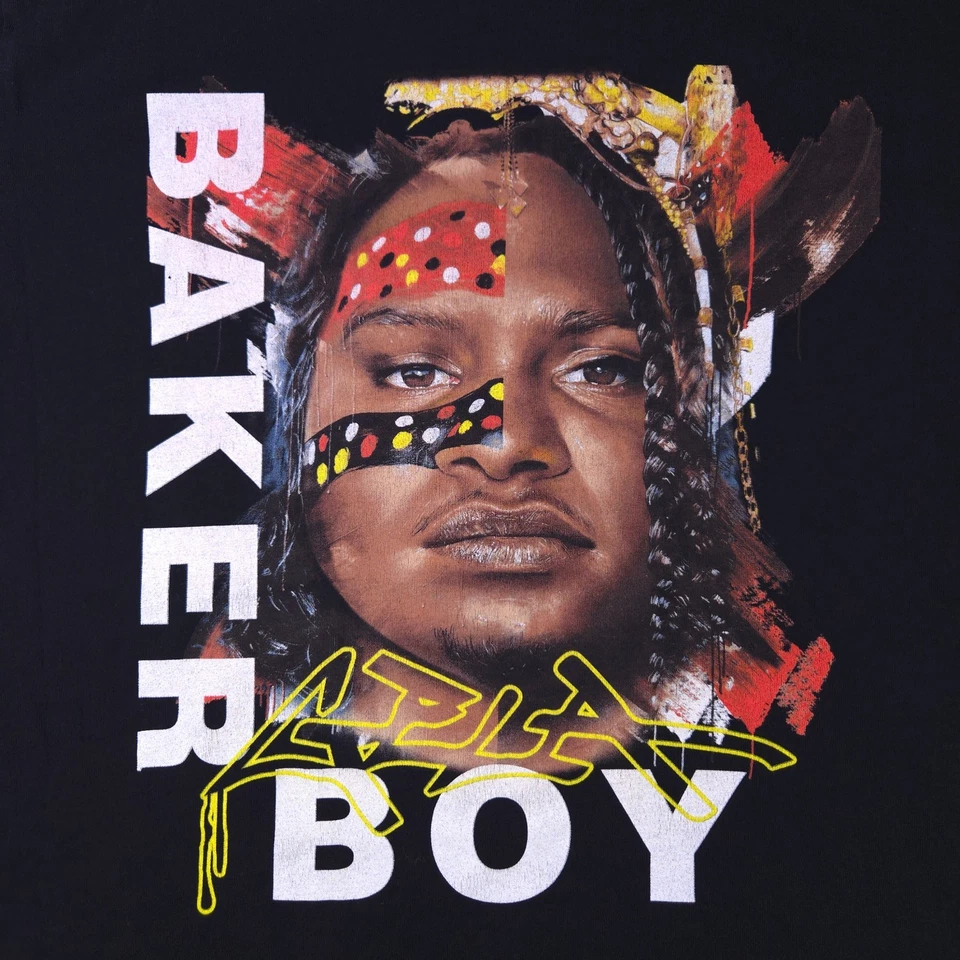 Camisa Baker Boy Para Hombres Mediana Gela Gira Concierto Australia Hip Hop Doble Cara Usada en Excelente Condición Foto 3 de 4