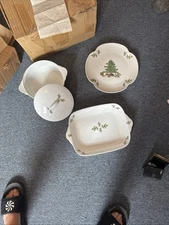 Vtg Fairwinds Porcelain Christmas Casserole Tureen, Serving Plate& Serving Tray