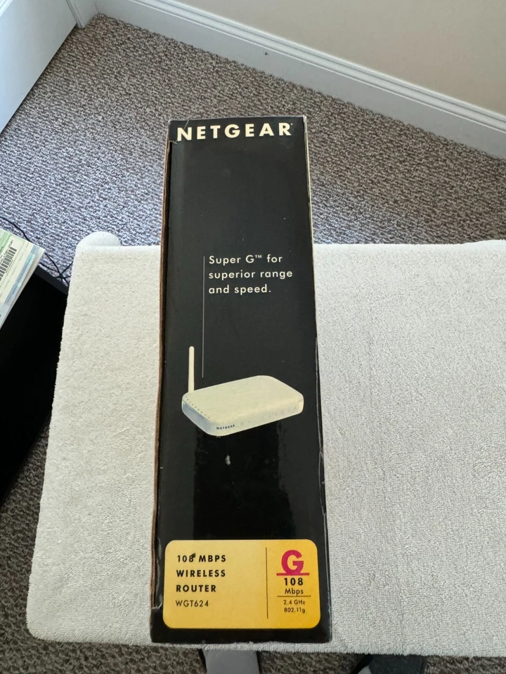 Netgear - WGT624 V3 - USED IN ORIGINAL BOX WITH CD/INSTRUCTIONS/POWER CABLE!!! - Image 2 of 4