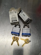 2x Master Lock Padlocks No 7 0.75" L x 0.20" D Shackle Keyed Alike Blue Logo NOS