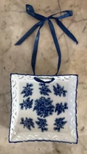 Home Essential Basic Porcelana Blue & White Decorative Square Plate