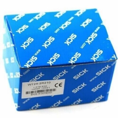 1PC New   WT24-2R210 1016932 Optical Sensor In Box Brand new   *yt