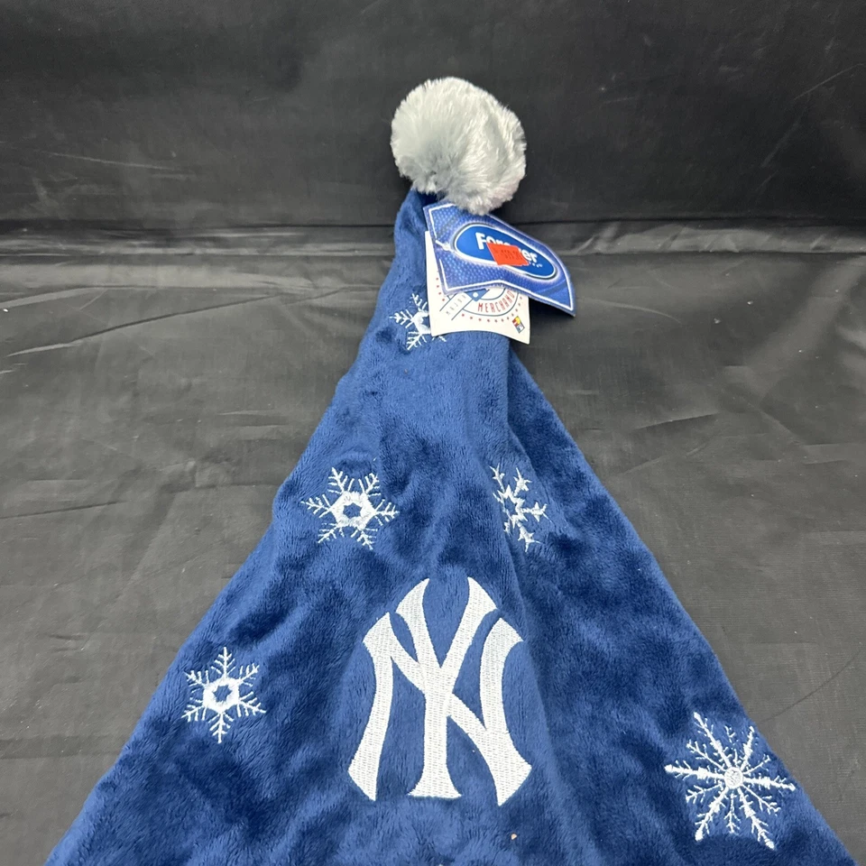 New York Yankees Fleece Pom Beanie Hat Forever Collectible Trl8#10 - Image 3 of 4