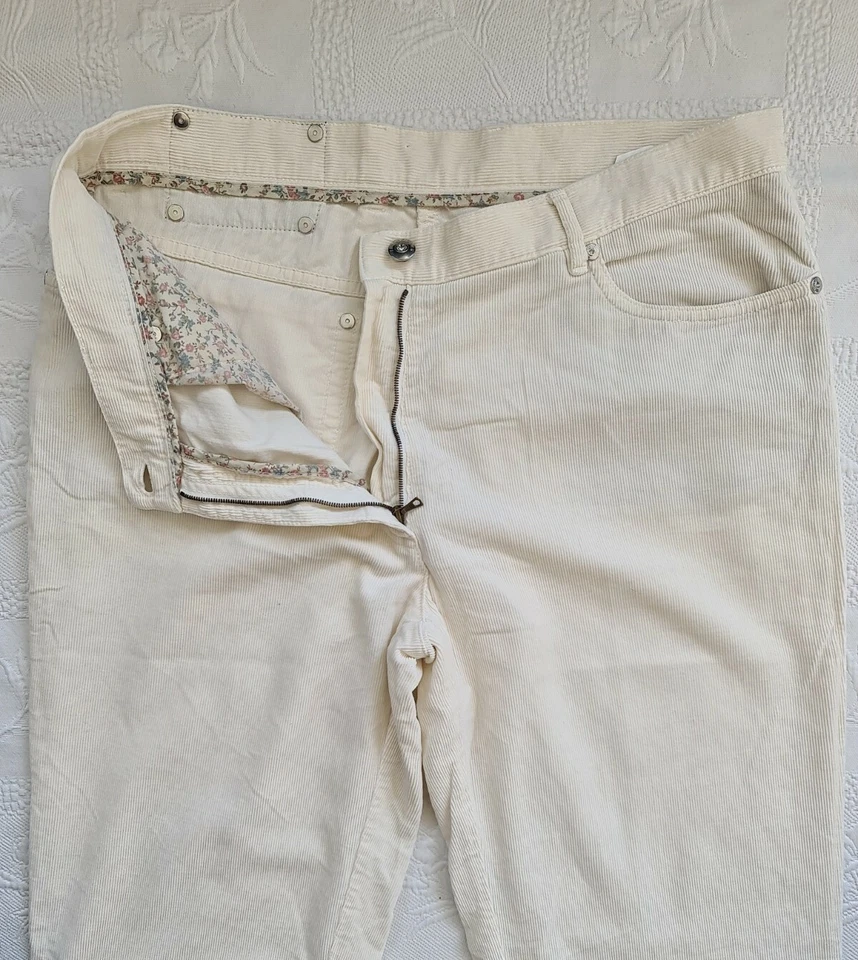 Paul & Shark Yachting womens Cream Soft Corduroy denim Trousers. UK 16-W34"×L35" - Image 3 of 4