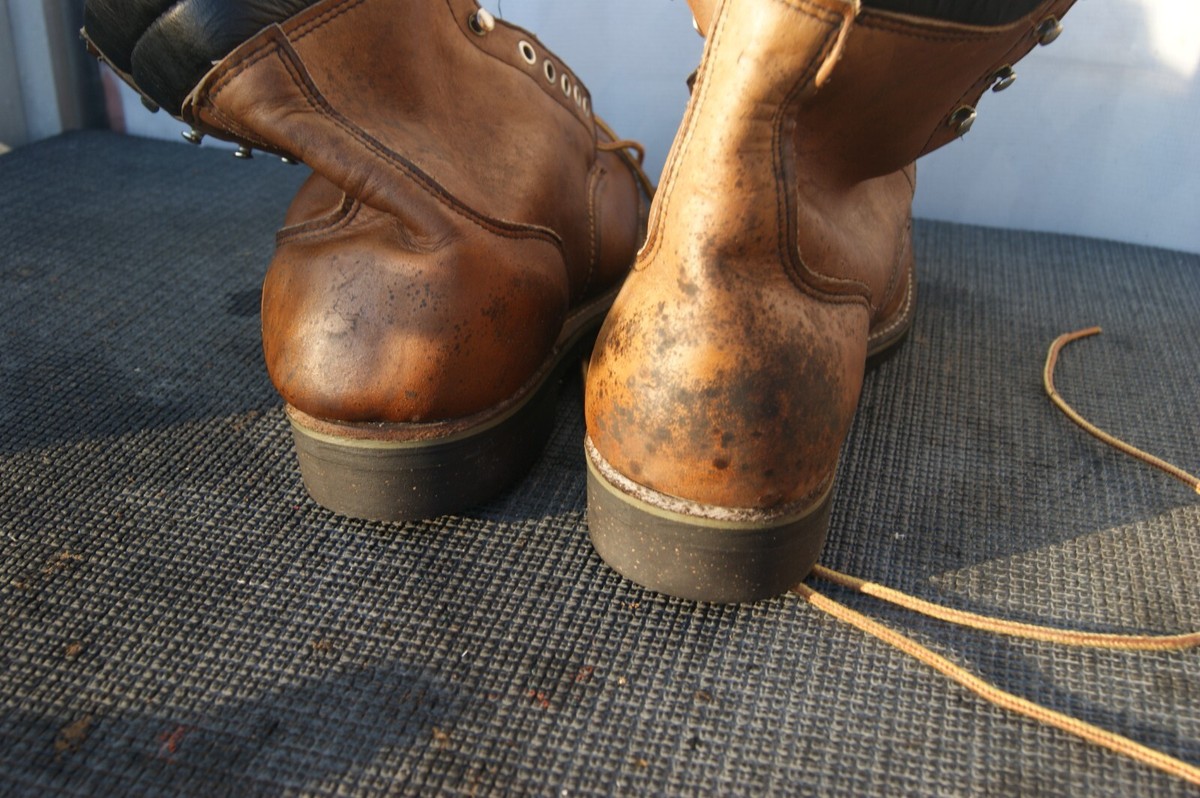 RED WING BOOTS ANSI Z41 PT83 MI/75 C/75 HEAVY DUTY BOOTS RED WING BOOTS ANSI Z41 PT83 MI/75 C/75 HEAVY DUTY BOOTS