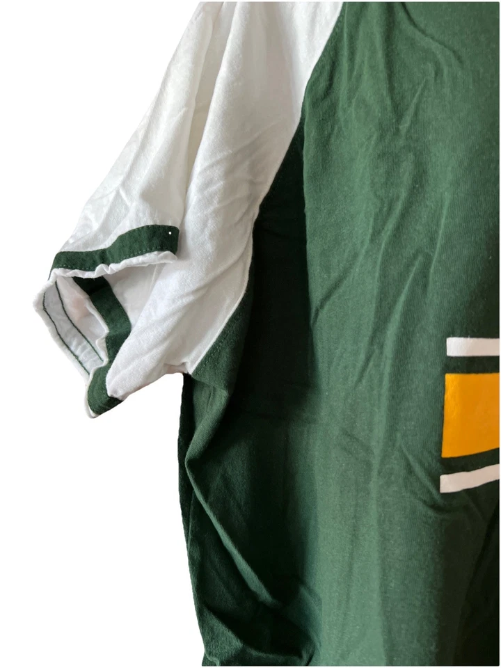 CAMISETA MUJER EQUIPO NFL GREEN BAY PACKERS CUELLO EN V TALLA 3XL Foto 2 de 4