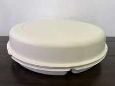 VTG TUPPERWARE DIVIDED VEGETABLE RELISH CHIP AND DIP SERVING TRAY AND DRESSING