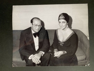 ELIZABETH LIZ TAYLOR - Seltenes VINTAGE Original Pressefoto von IRV STEINBERG