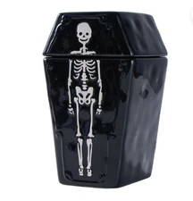 Way to Celebrate Halloween Ceramic Coffin Treat Jar, Food Storage