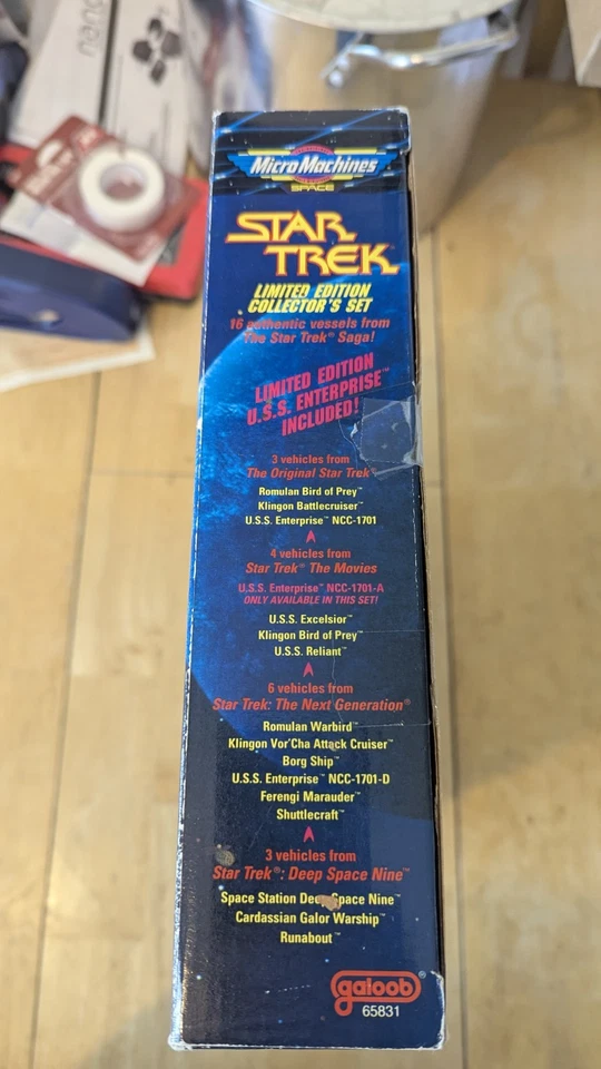 Micro Machines Star Trek Limited Edition Collector's Set 16 PCs - Image 4 of 4