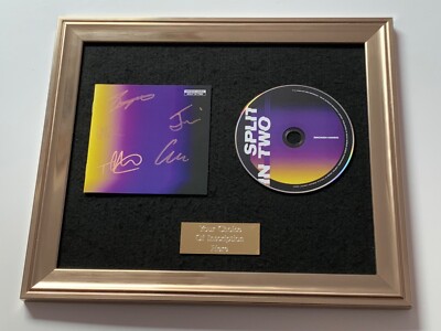SIGNIERT/AUTOGRAPHIERT GEBROCHENE HÄNDE - AUFGETEILT IN ZWEI GERAHMTE CD PRÄSENTATION
