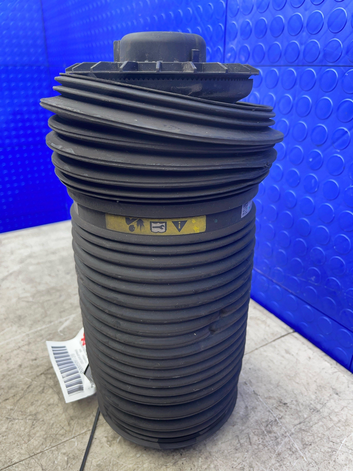2017-2022 MASERATI LEVANTE OEM REAR RIGHT LEFT AIR SUSPENSION SPRING BOOT BAG