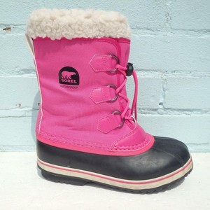 sorel boots pink laces