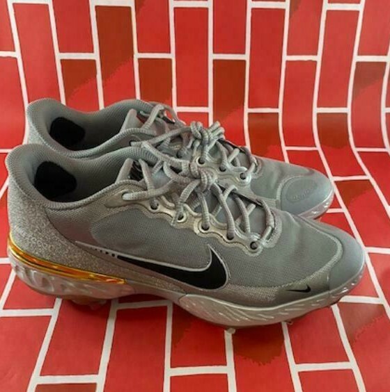 alpha huarache elite 3 low