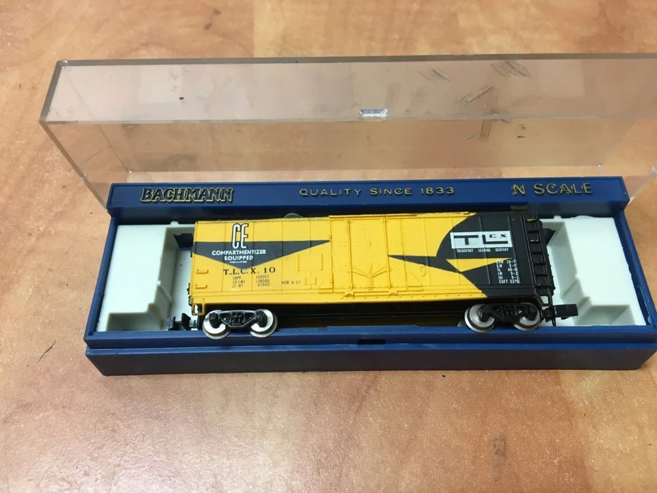 Vintage Bachmann N Scale 5003 41' Steel Reefer Transportation Leasing TLCX 10 - Image 2 of 4