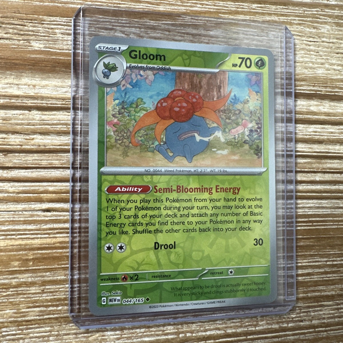 gloom pokemon cards Gloom 044/165 Reverse Holo Scarlet & Violet 151 Uncommon Pokémon Card  NM-Mint
