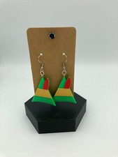 Buddy the Elf Hat Earrings from Ele 3D printed