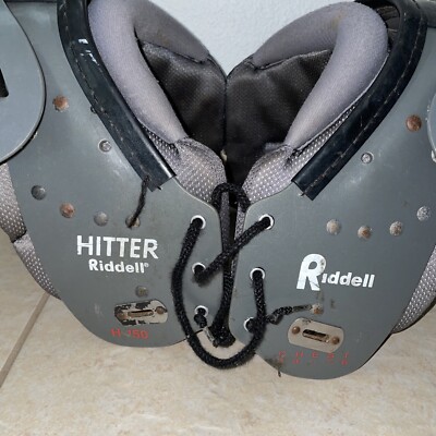 Riddell Little Hitter H-150 Shoulder Pads.Chest 34-36 Shoulder 14