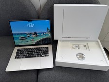 Apple MacBook Air 15-inch (512 GB SSD, Apple M4, 16 GB ram) 2025 - Starlight