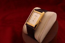 ⌚✨ Vintage Seiko Slim Quartz Gentlemen's Gold Dial ,Dark Brown Dress Watch - Image 3