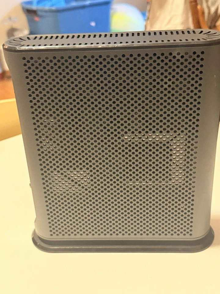Motorola MG7550 High-Speed Cable Modem Router, 16x4, 686Mbps, AC1900 Power Boost - Image 3 of 4