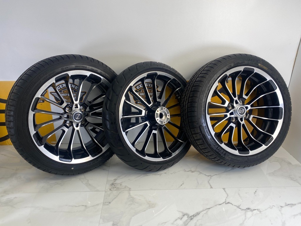タイヤ・ホイール Freak3 OEM 09-25 Harley Trike RG3 FreeWheeler Wheels 19