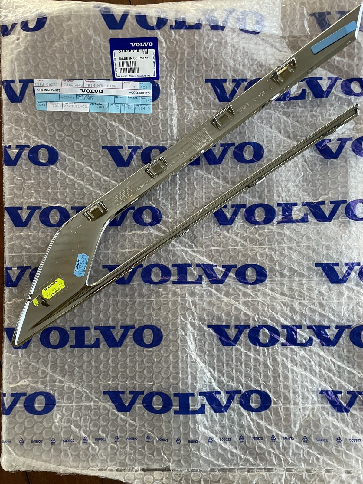 OEM VOLVO V90 MK2 FRONT BUMPER LEFT MOULDING CHROME TRIM 31425448 