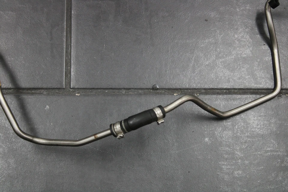 Turbocompresor Oil Line Bentley Continental GT Flying Track Pipe Foto 3 de 4