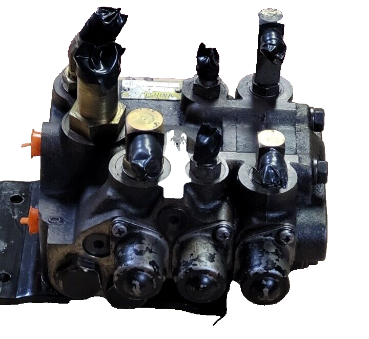 Toyota 7 Series Forklift Nishina 676201529071 Hydraulic Valve 3 Spool