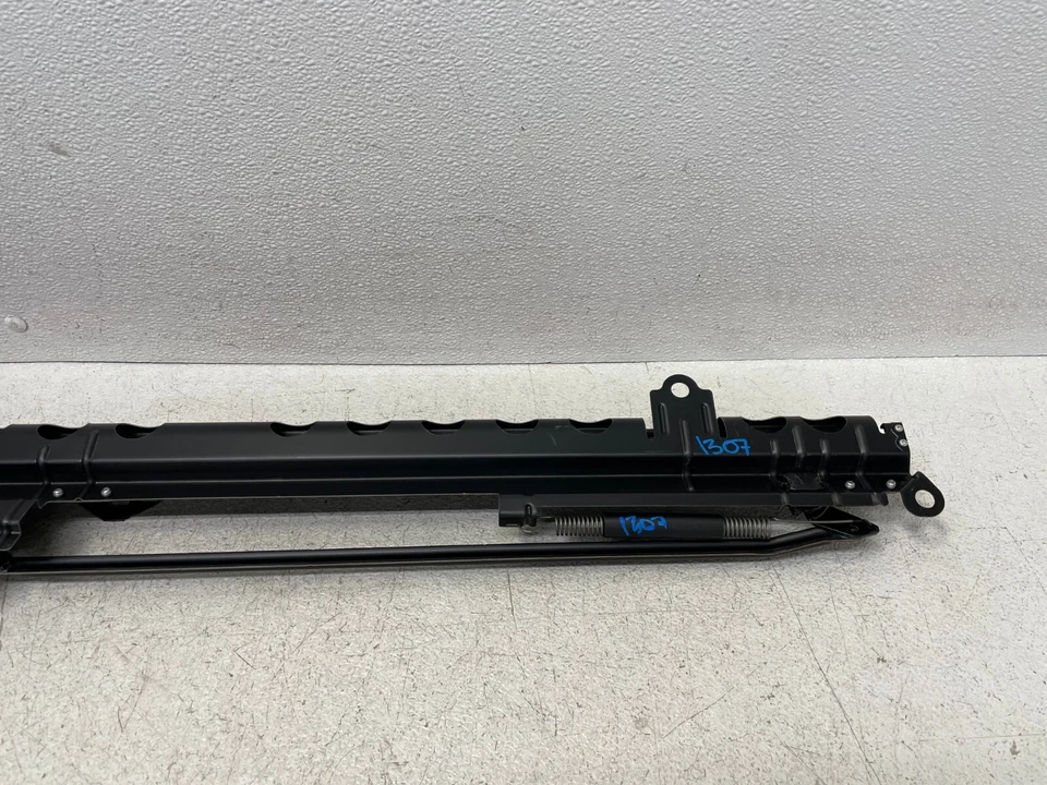 07-17 Lexus LS460 LS600H Parabrisas trasero de vidrio parasol con motor 1307 OEM Foto 2 de 4