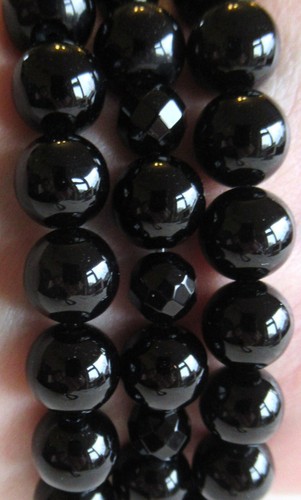 STERLING SILVER CARVED SHELL ONYX BEADED ELASTICATED BRACELET 925 49.92g (12503) - Picture 4 of 8