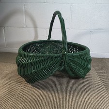 VINTAGE Large Green Wicker Basket with Handle 16 x 13.5 x 8.5