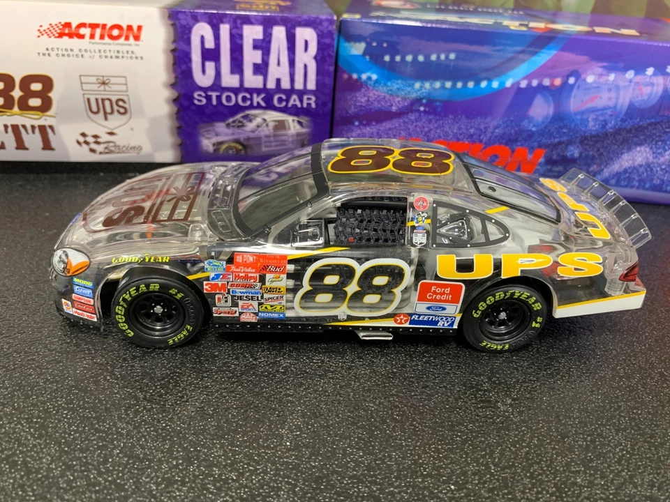ACTION DALE JARRETT #88 UPS 2001 TAURUS ПРОЗРАЧНЫЙ ЗАПАС АВТОМОБИЛЯ 1:24 - Изображение 3 из 4