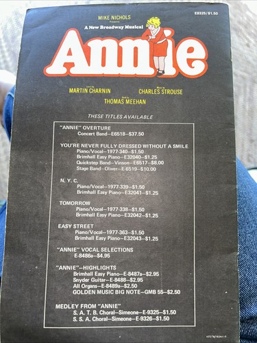 Annie Sheet Music Piano Vocal Selections Book 56 Pages 1977 - Picture 2 of 3