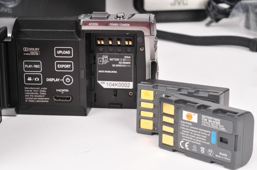 JVC Everio X GZ-X900 Full HD SD Camcorder - Boxed with New Battery & 32GB Card - Picture 13 of 15
