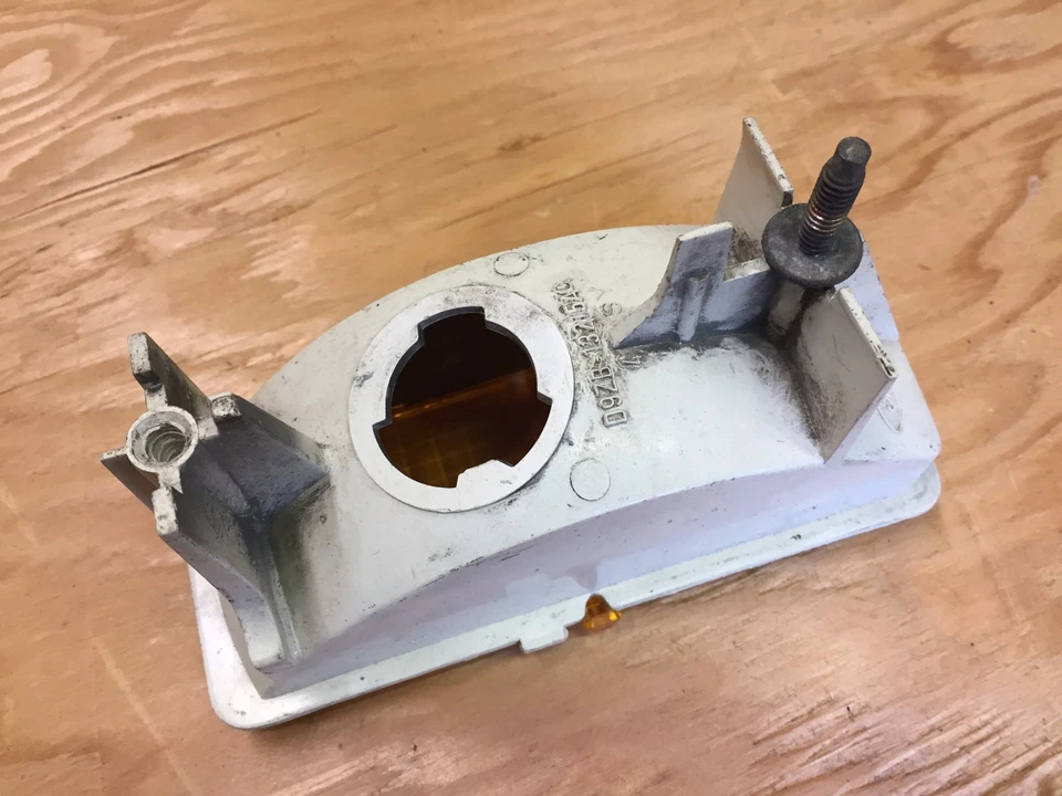 Ford Mustang 1979 1980 1981 ámbar luz de estacionamiento usado D9Zb-13215-A Foto 2 de 2