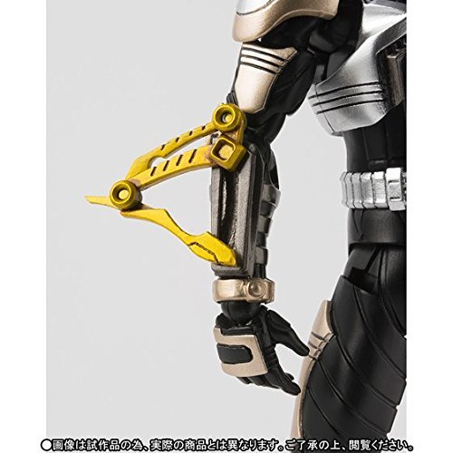 Premium Bandai S.H.Figuarts Masked Kamen Rider Kabuto Punch Hopper