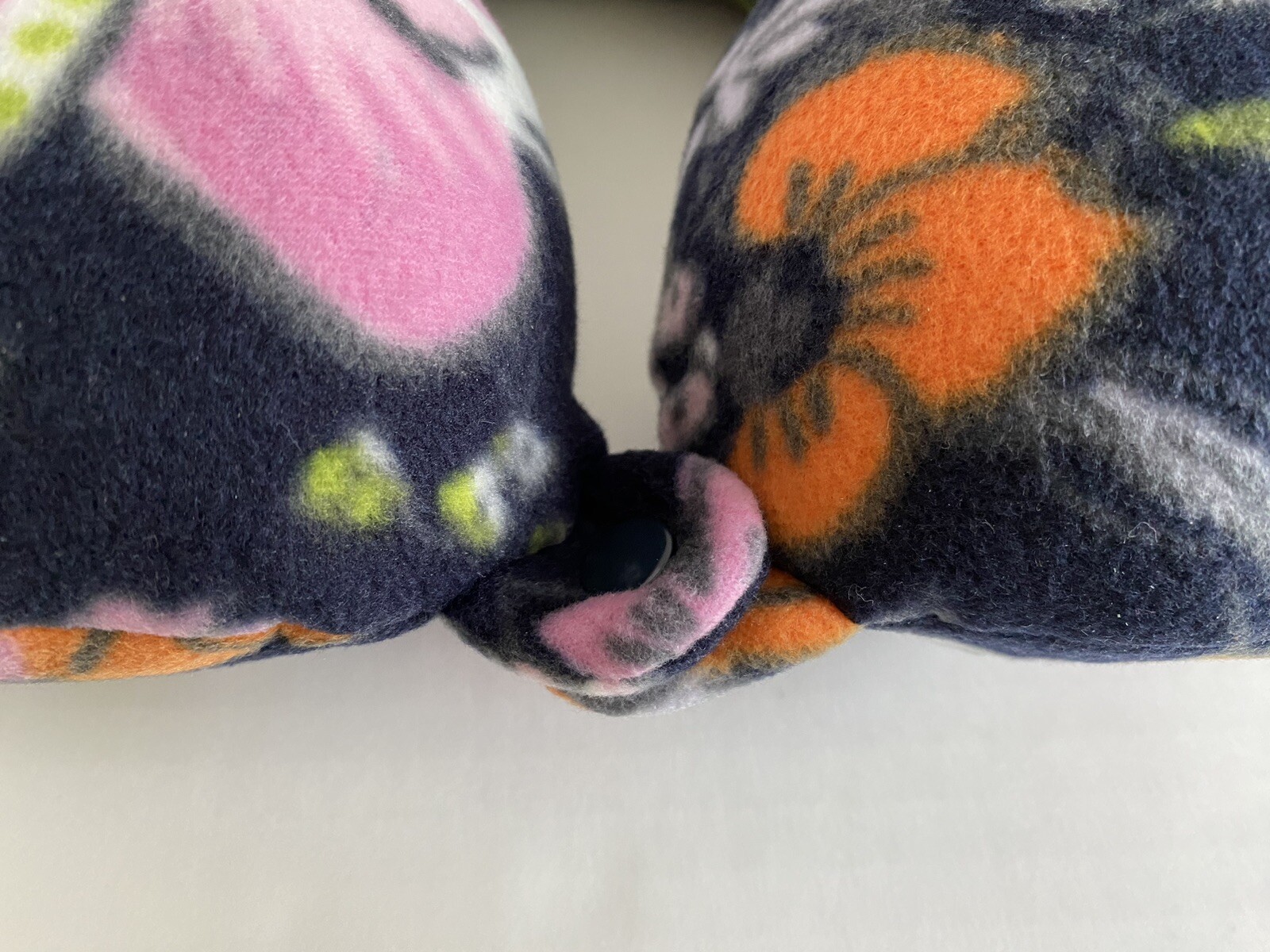 NWT Vera Bradley Travel Neck Pillow Packable Fleece Blanket BLOOM BOOM