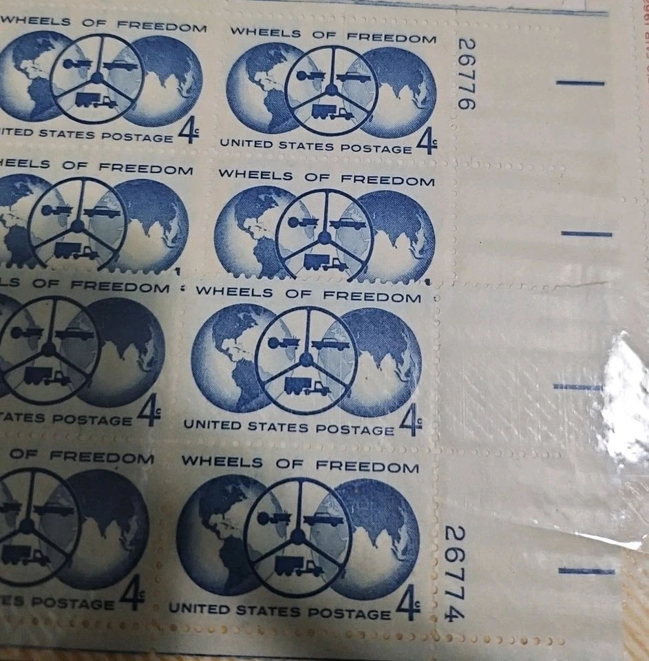 Us Postage Stamps 4 Cent Sheet Of 8 # 1162 MNH  Freedom - Image 2 of 2