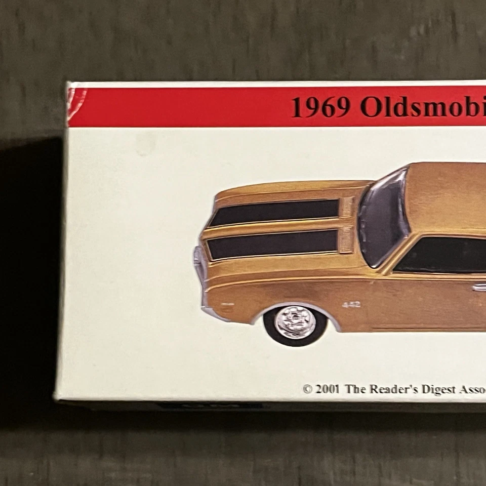 Oldsmobile 442 2001 Readers Digest alta velocidad 1:64 1969 en caja original Foto 3 de 4