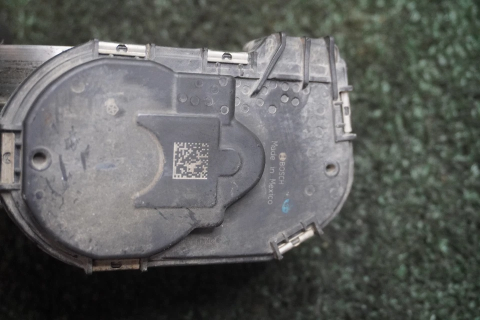 2015 2016 2017 JEEP Wrangler 3.6L ENGINE THROTTLE BODY OEM 128K Miles 05184349AC - Image 4 of 4