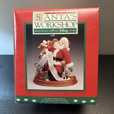 Disney Store Exclusive Santas Workshop Tigger With Santa Christmas Centerpiece