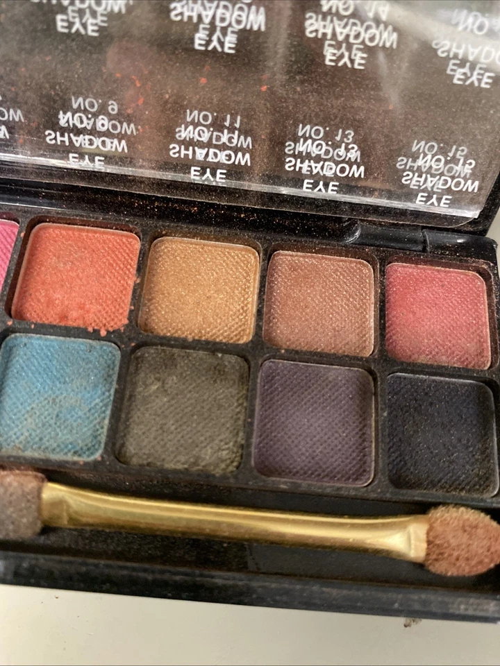 Paleta de sombras de ojos vintage antigua coleccionista Neiman Marcia difícil de encontrar dañada Foto 4 de 4