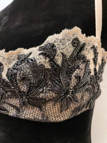 Victoria's Secret Push Up Bügel-BH 36B beige durchsichtig Spitze Pailletten Akzente - Bild 3 von 12