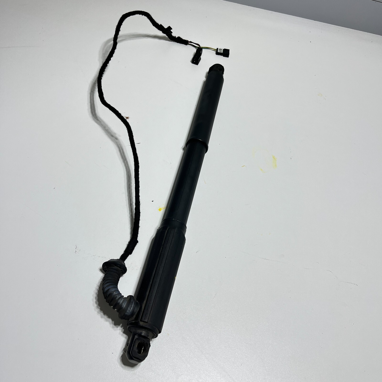 2009 BMW X5 Lift Gate Hatch Strut Left Passenger Side Electric 