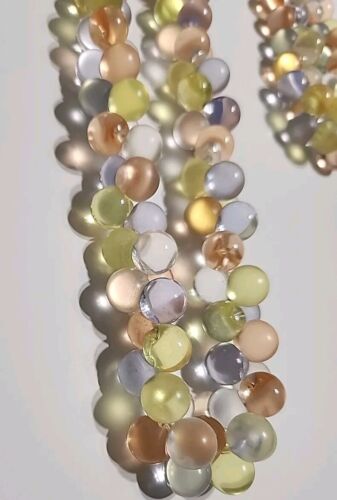 VINTAGE MONET PASTEL WISTERIA PARURE LUCITE Moonglow BRACELET & NECKLACE SET - Picture 4 of 11