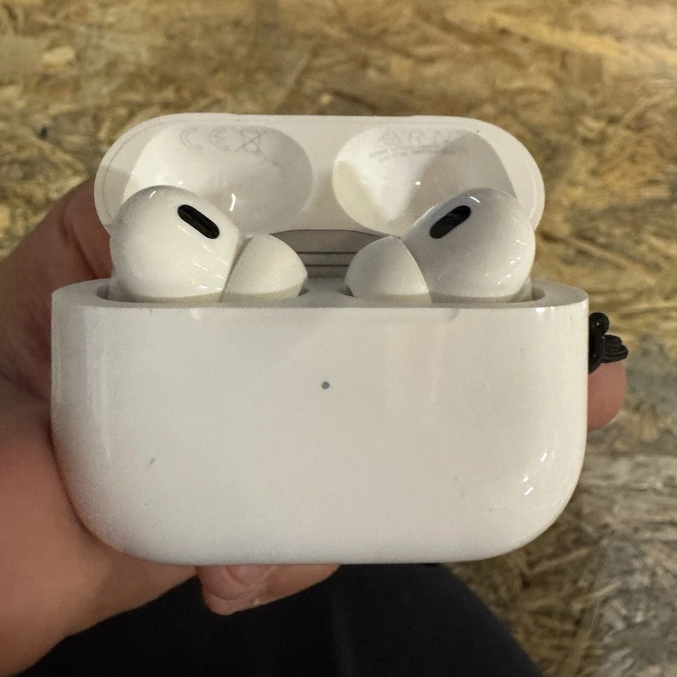 Apple AirPods Pro (2nd generation), foto 1 di 5