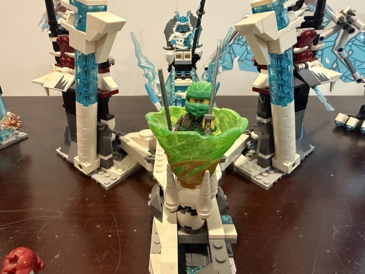 Lego Castle of the Forsaken Emperor 70678 Ninjago 100% Complete
